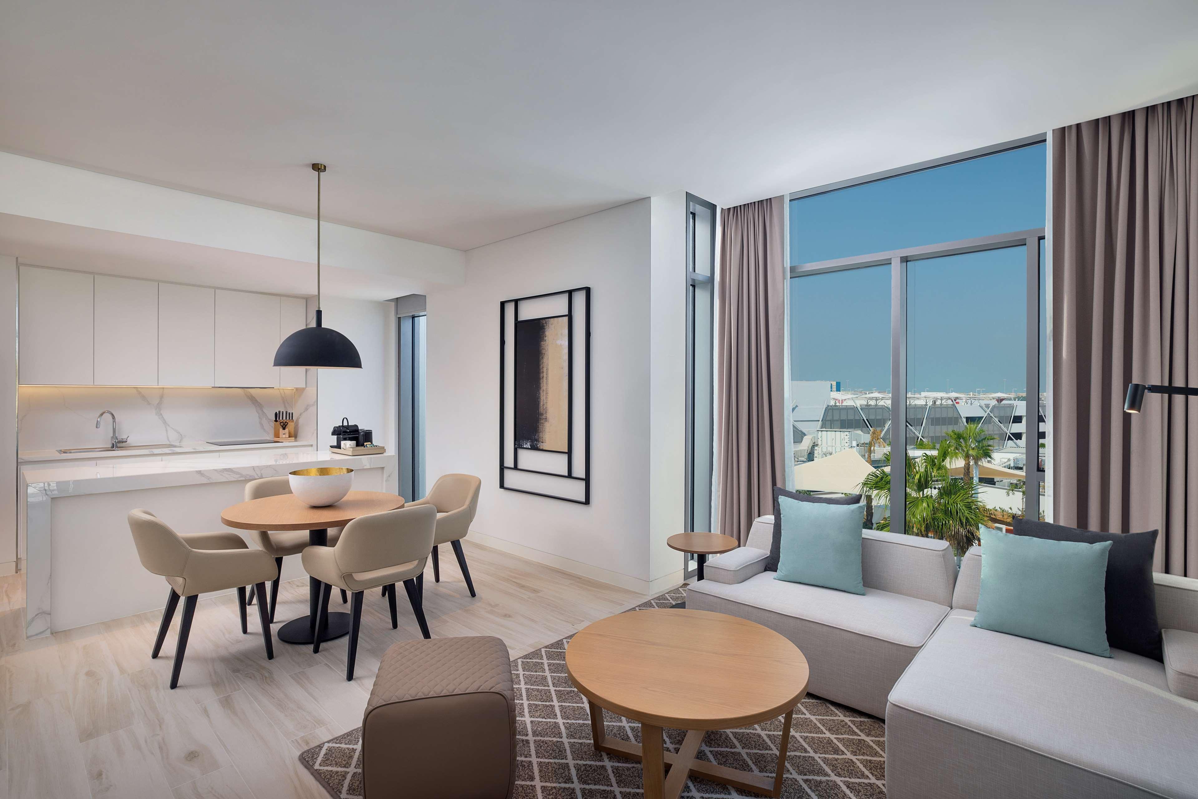 Doubletree By Hilton Abu Dhabi Yas Island Residences Bagian luar foto