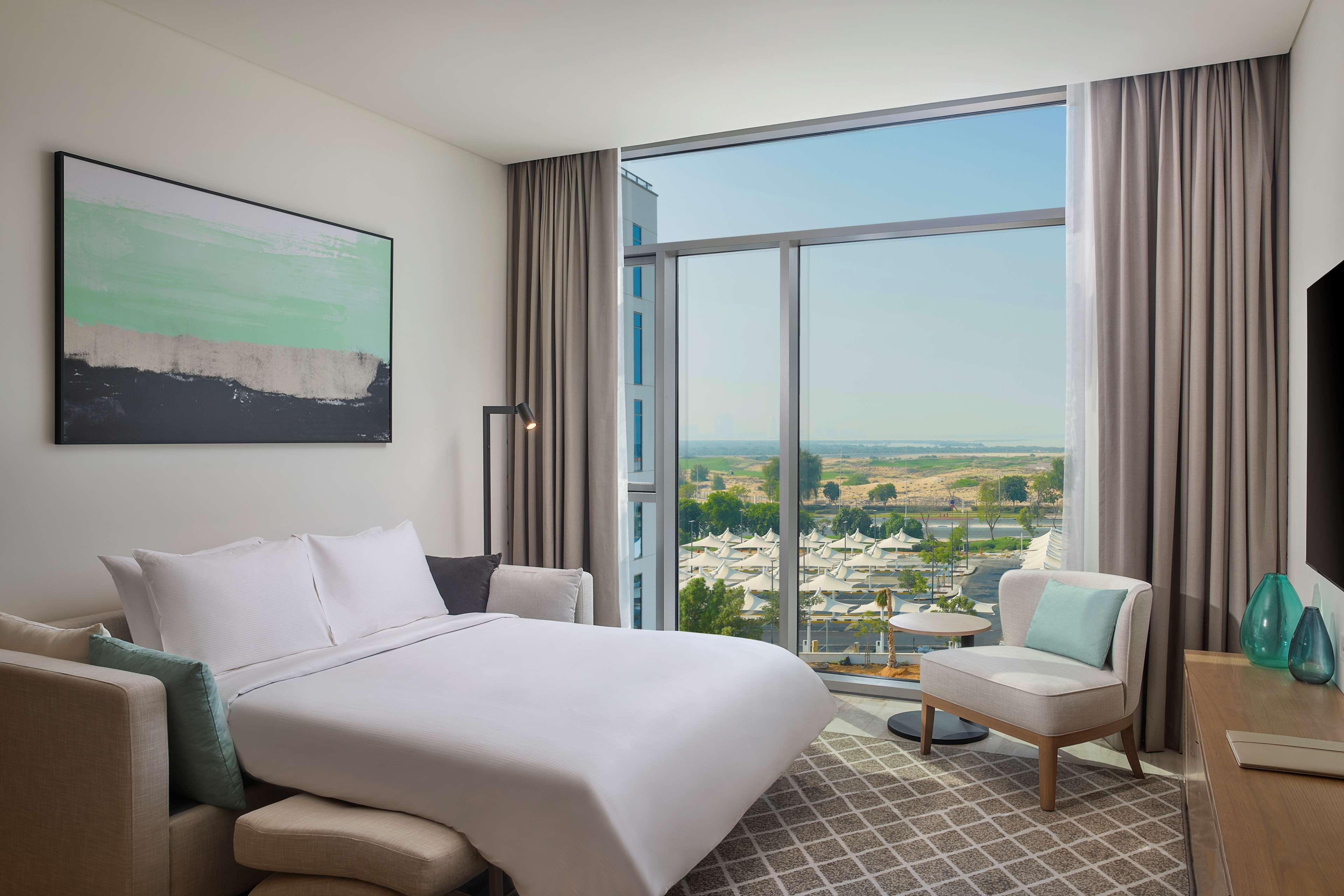 Doubletree By Hilton Abu Dhabi Yas Island Residences Bagian luar foto